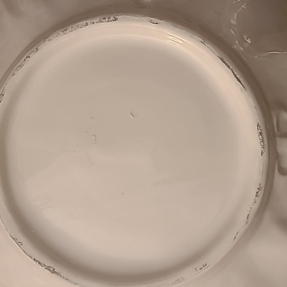 Ceramic Oversized Leaf Shaped Serveware or Centerpiece - Picture 5 of 8